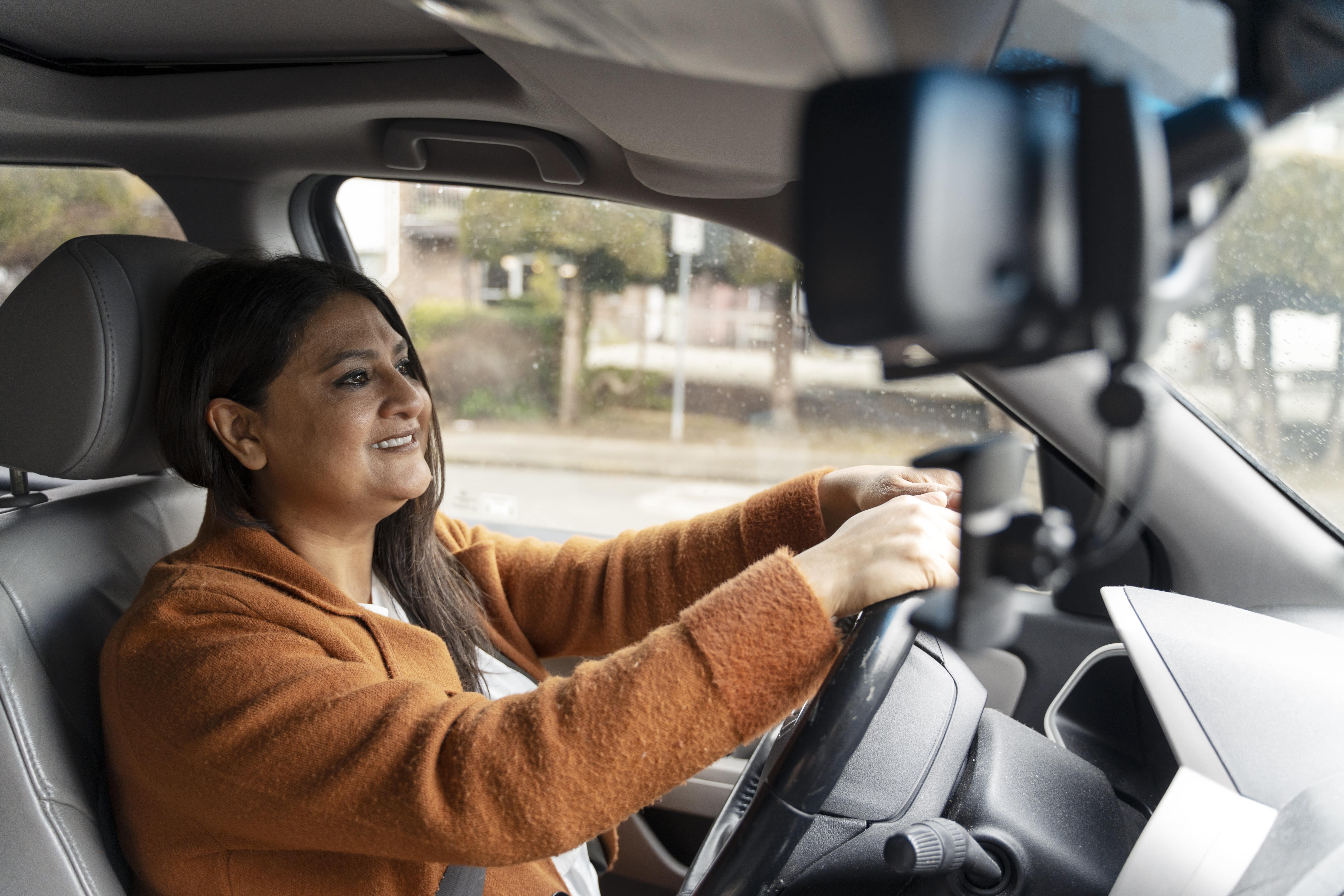 Obtaining a Driver’s License as a Foreign Worker in England: A Complete Guide