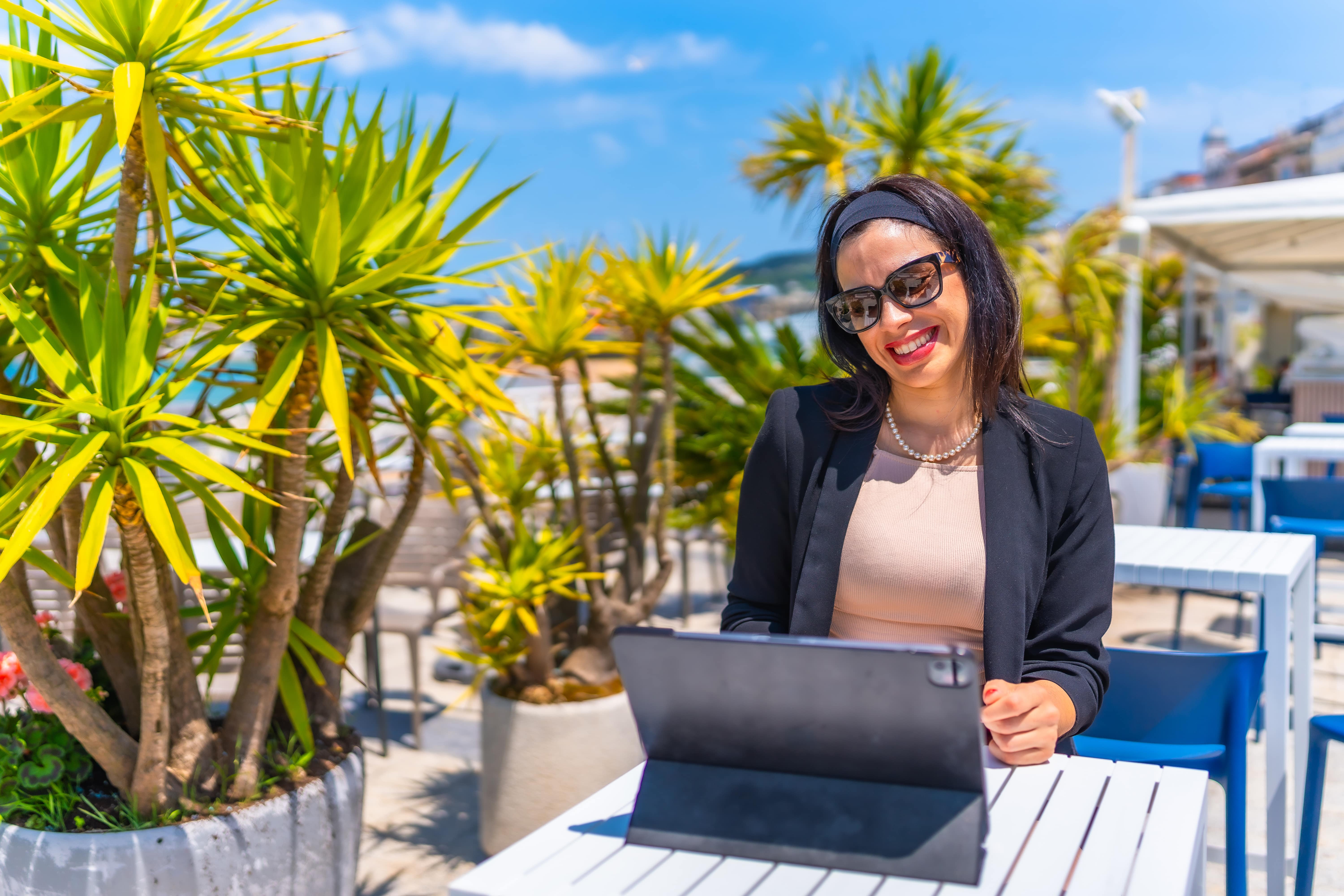 Working and Holidays in England: A Comprehensive Guide for Foreign Workers